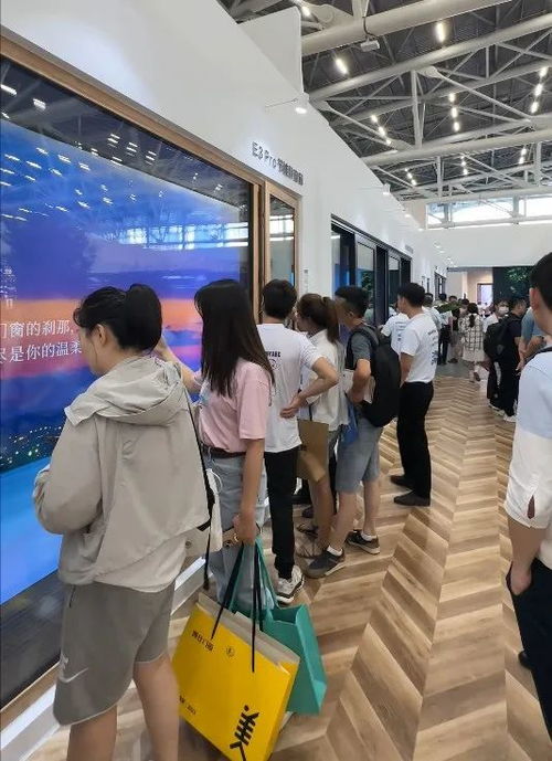 建博會 廣州 第一天,極景展位爆滿,成為焦點 門窗網